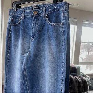 NEW Studded Wide Leg Jean with lotsa stretch. Full 28” length, Size 10.
